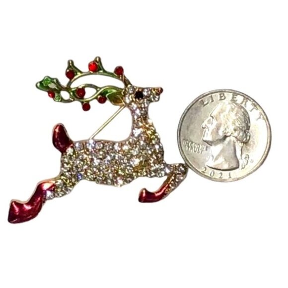 NEW Sparkling RHINESTONE Flying Reindeer CHRISTMAS Brooch With Red Accents - Picture 6 of 9